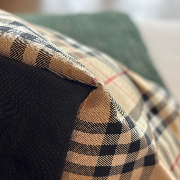 Burberry Blue Label Beige Novacheck Tote with Black Leather Handles - Picture 5 of 12